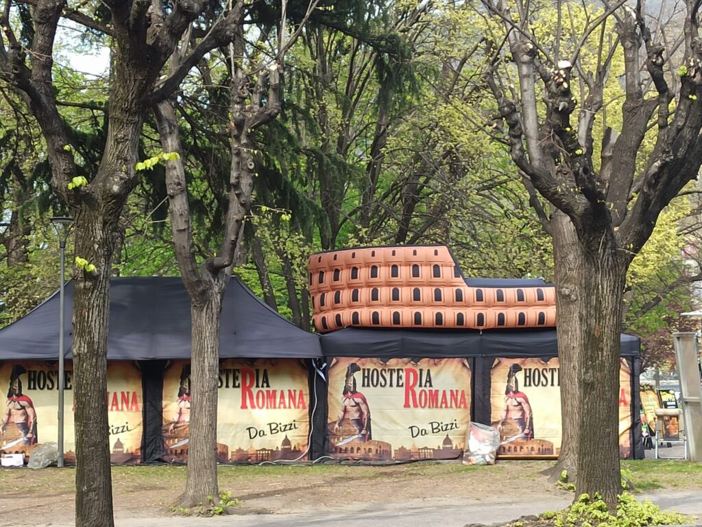 Como, lo street food 'invade' i giardini a lago e spunta il maxi