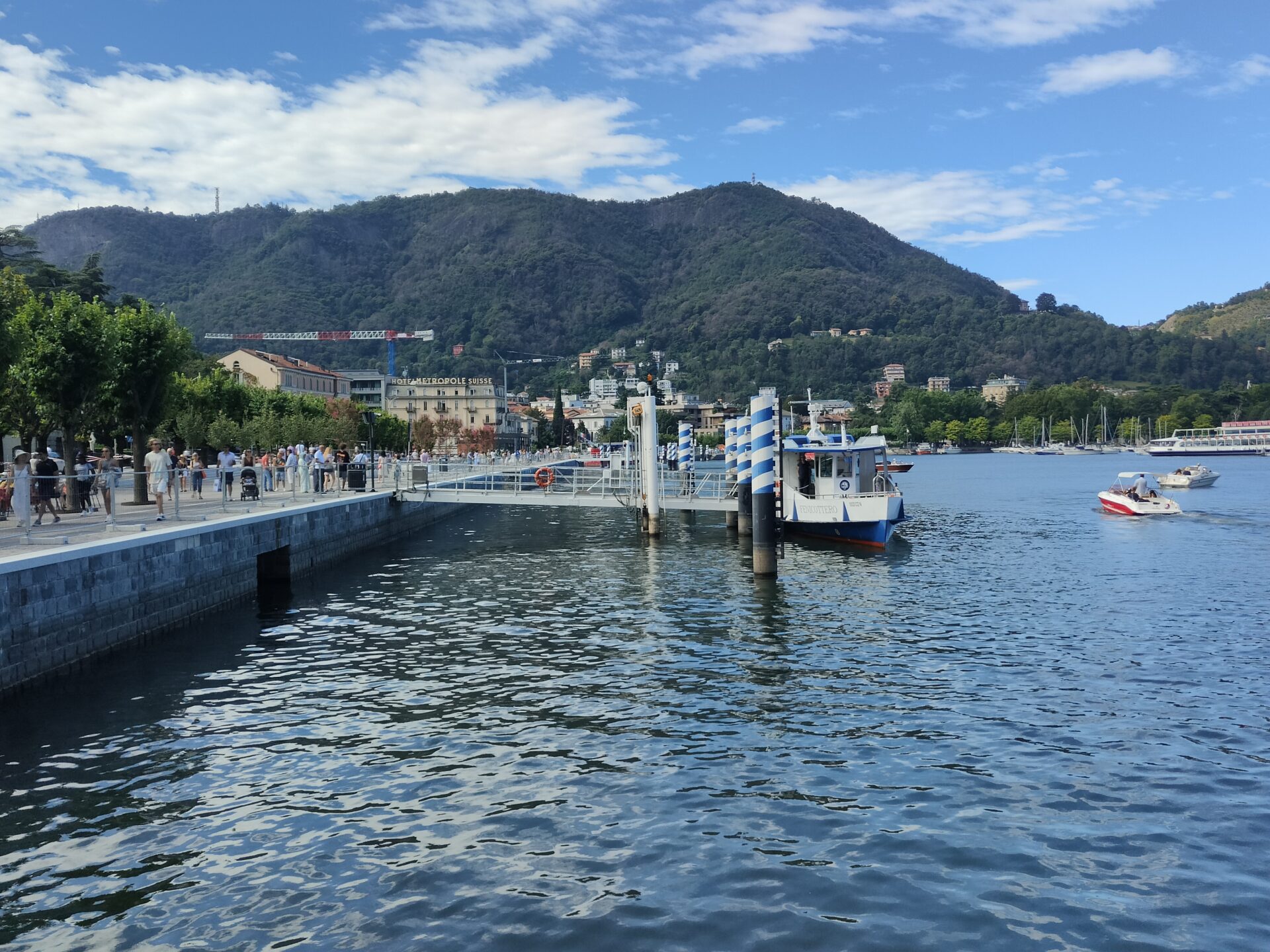 Stop all'acqua degli invasi idroelettrici, il livello del Lago di Como sprofonda subito meno 20
