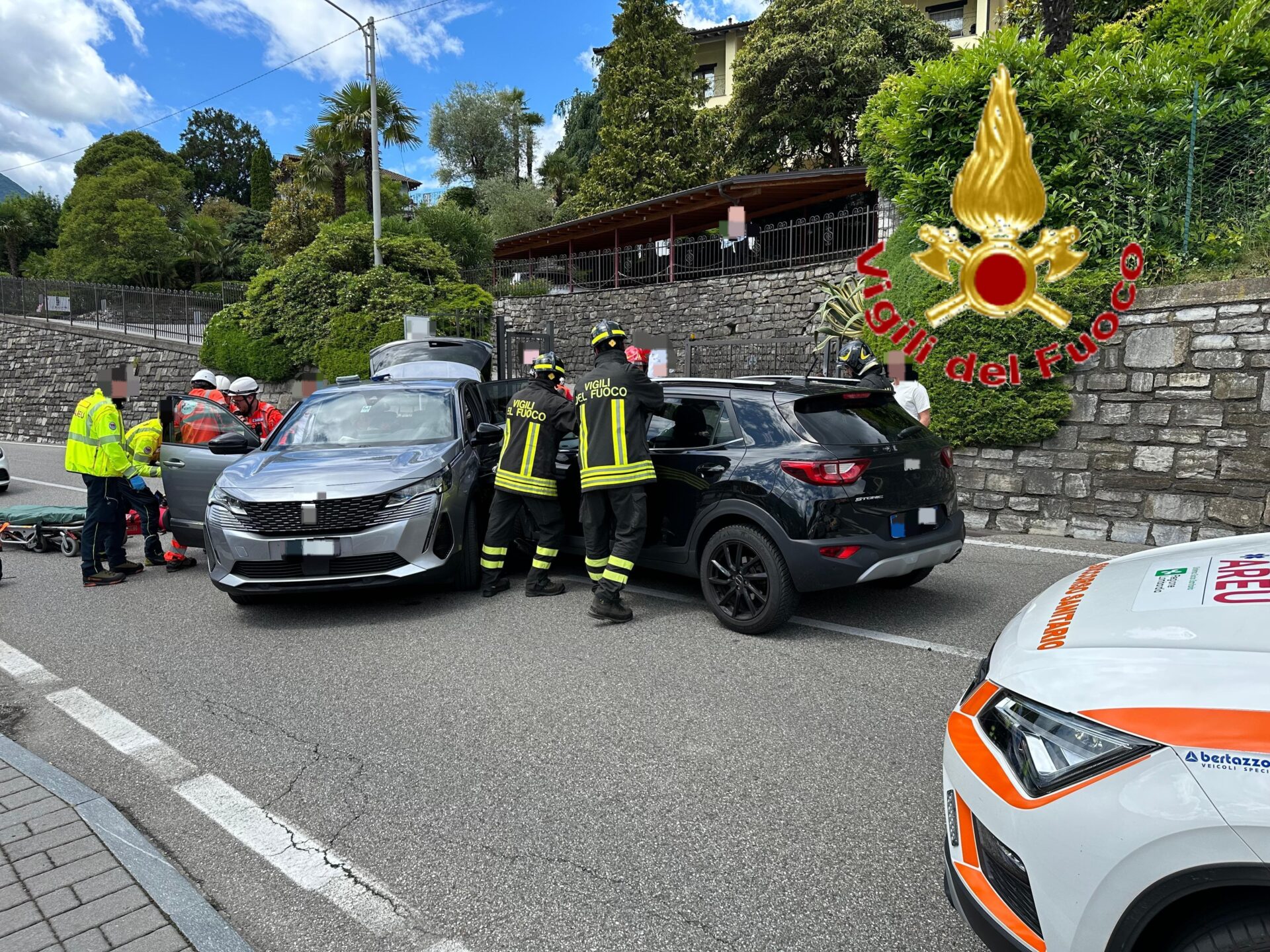 Schianto tra auto a Porlezza: 4 persone coinvolte tra cui un bimbo di ...