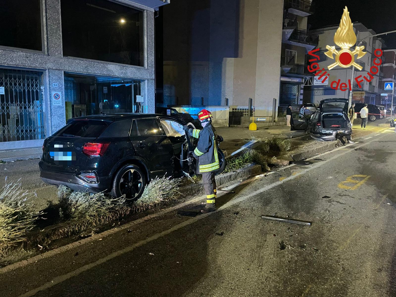 Incidente tra auto nella notte a Olgiate: cinque persone soccorse dal ...