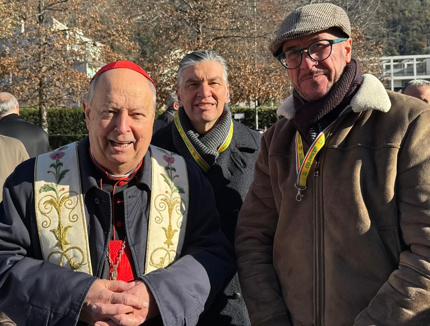 Il cardinal Cantoni con il direttore Mazzucotelli e il presidente Trezzi