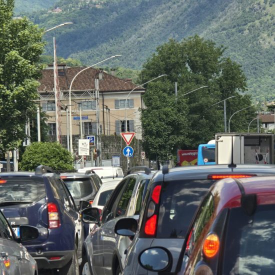 viale lecco traffico