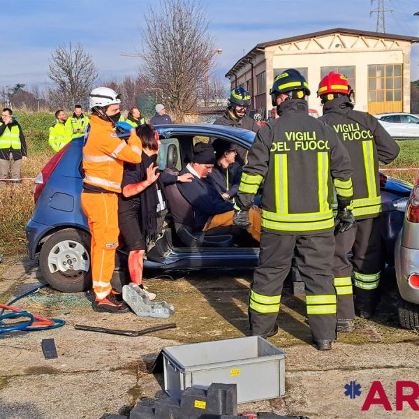 Esercitazione AAT MB