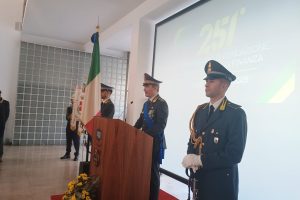 251 guardia di finanza (2)