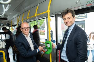 Como presentazione ASF pagamenti biglietti con carta di credito contactless, l'ad Massimo Bertazzoli con Guido Martinelli