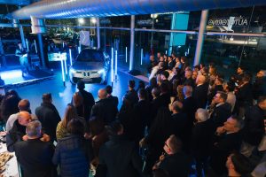 AT_Presentazione BMW iX3 Como