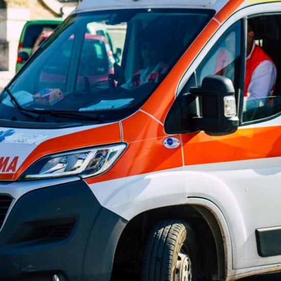 Ambulanza-1080x611