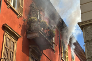 Appartamento-Fiamme-Via-Lambertenghi-Incendio