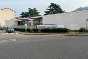 Asilo Sant'Elia-striscione