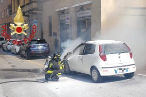 Auto-Fiamme-Via-Borsieri