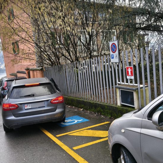 Auto-Ticinese-Posto-Disabili-Via-Bignanico