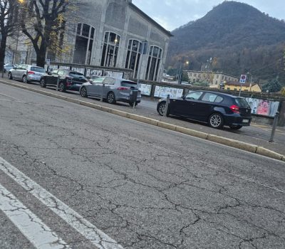 Auto-divieto-sosta-tangenziale