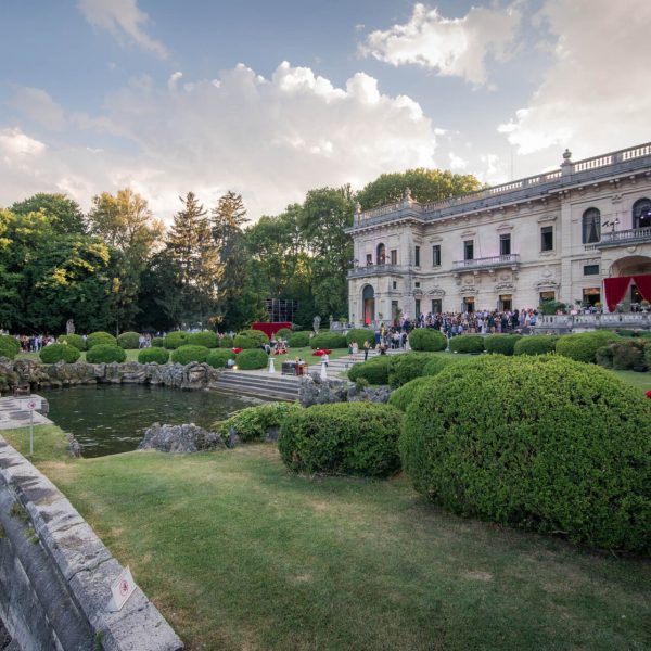 Cernobbio Villa Erba serata con sfilata GUESS