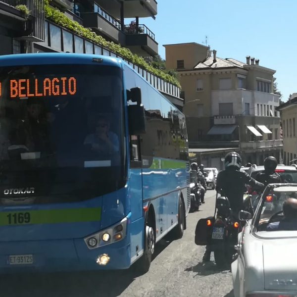 Bus-Lariana