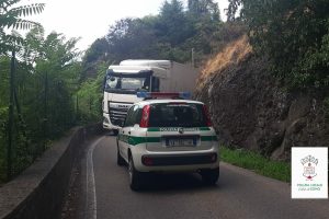 Camion-Polizia-Locale