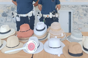 Cappelli-Abusivo-Polizia-Locale-1