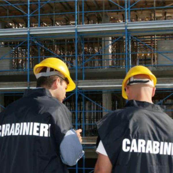 Carabinieri-Cantiere