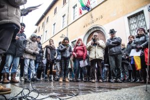 Catena_umana_comune-2
