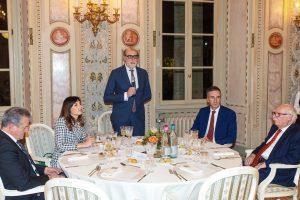Como cena di gala in sala bianca bimillenario Plinio, fondazione volta, celebrazioni pliniane