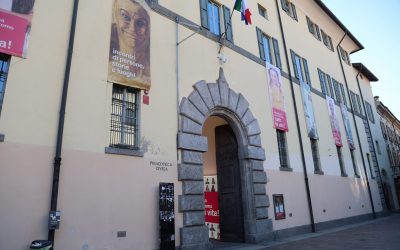 Como - Pinacoteca Ph. Tea Web Sas