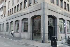 DM Drogerie-esterno
