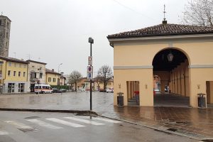 Piazza del Mercato senza auto
