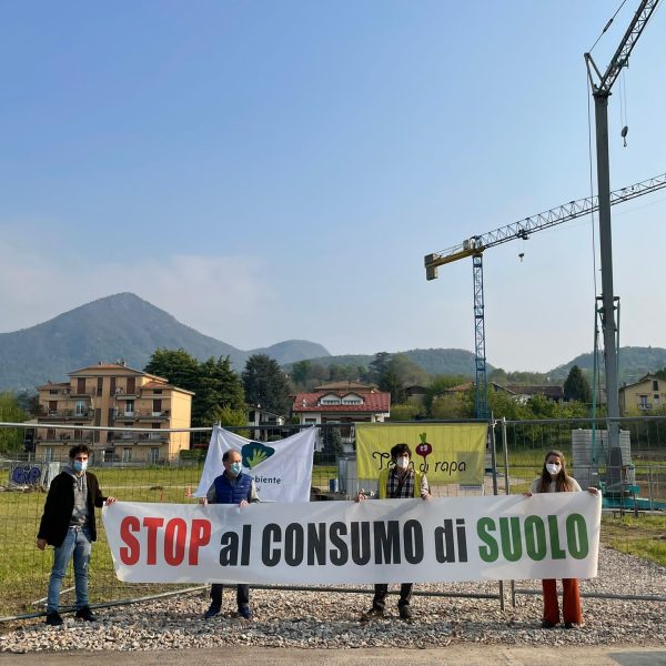 Erba_Galilei_striscione