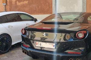 Ferrari-Ticino-Divieto-Sosta