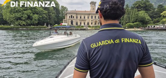 Finanza-Motoscafo-Lago