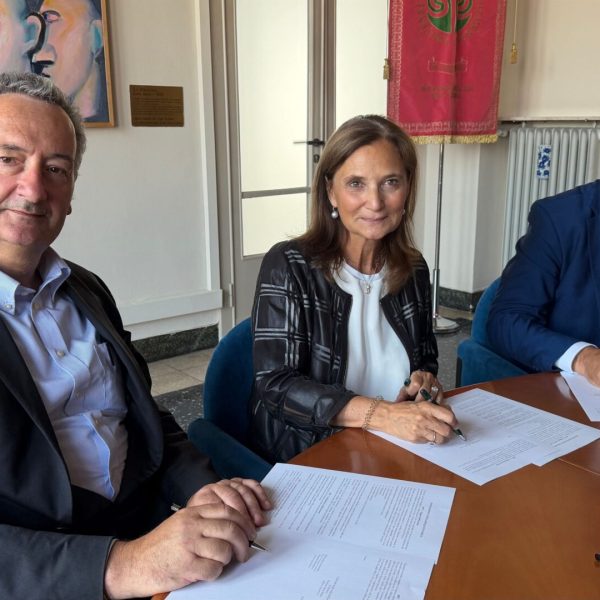 Firma - Claudio Casartelli Maria Pierro Bernardo Bianchessi