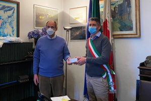 Foto consegna vaccini