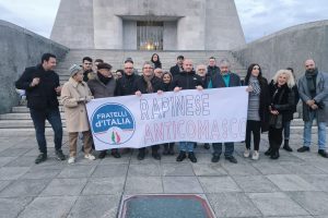 Fratelli-dItalia-Manifestazione-FdI-Parcheggi-1