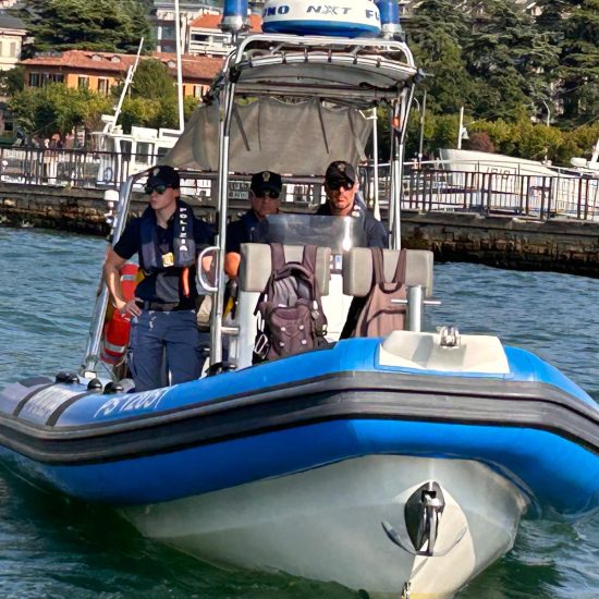 Gommone-Polizia-Lago-4