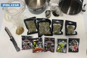 Hashish-Villa-Guardia-Questura-1
