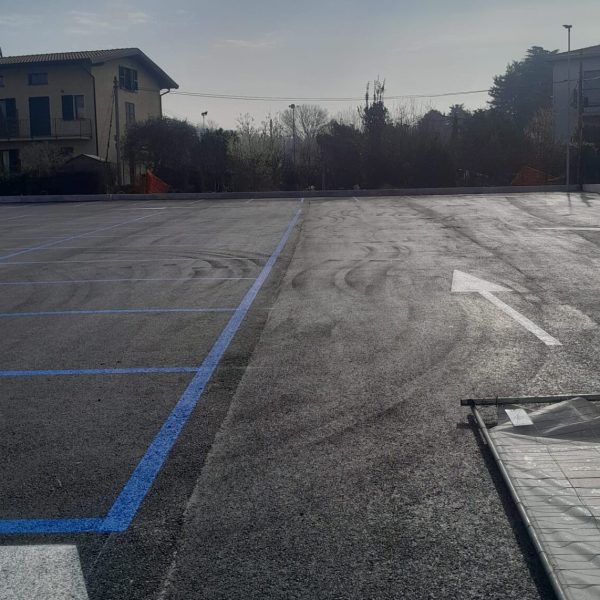 Parcheggio via Belvedere