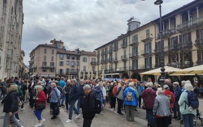 turisti piazza duomo