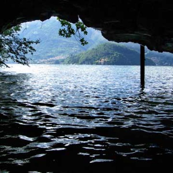 Lezzeno-Grotta-Azzurra