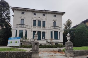 casa bianca