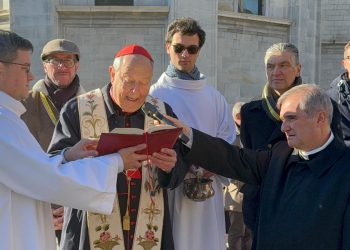 Il cardinal Cantoni alla benedizione dei mezzi agricoli