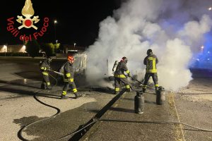 Incendio-Camper-Orsenigo