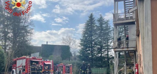 Incendio-Merone-Vigili-Fuoco-1