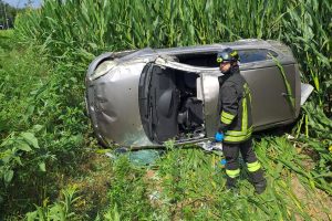 Incidente-Auto-Cucciago-Vigili-Fuoco