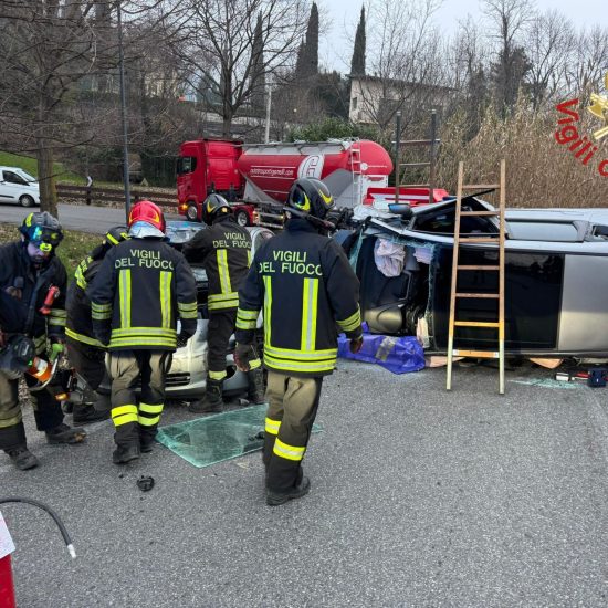 Incidente-Erba-Via-Orione-Vigili-Fuoco