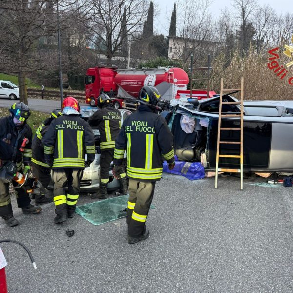 Incidente-Erba-Via-Orione-Vigili-Fuoco