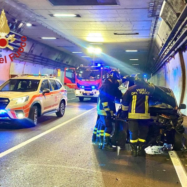 Incidente-Galleria-Cernobbio-Vigili-Fuoco-1