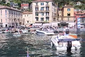 Ingorgo-Taxi-Boat