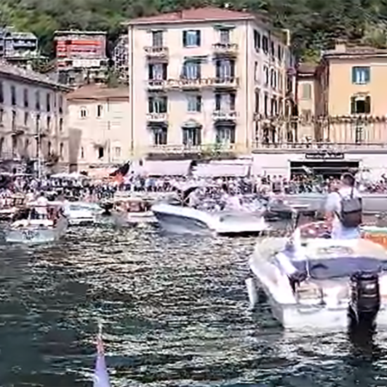 Ingorgo-Taxi-Boat
