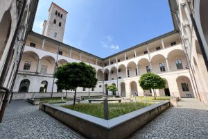 Insubria Como Chiostro di Sant'Abbondio