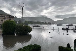 Lago-Esondazione-Piazza-Cavour (1)