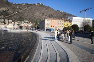 Lungolago-Piazza-Cavour-Paratie-Scivolo-Nautico (3)